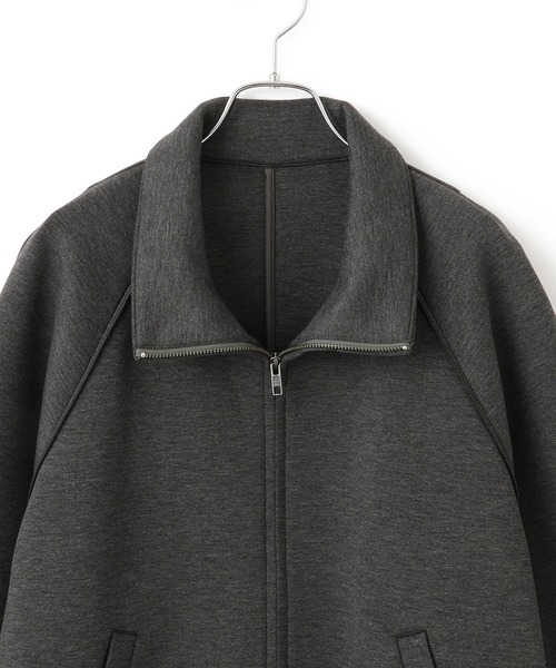 ADAM ET ROPE'(アダムエロペ)の「【WEB限定】・【定番】ダンボールコクーンブルゾン(ブルゾン・レディース・ブラック/チャコールグレー/ダークブラウン/ベージュ系その他・FREE)」の11枚目の写真