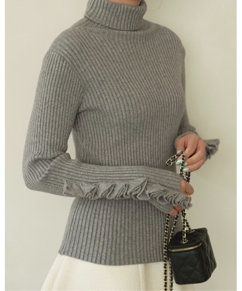 BIRTHDAY BASH(バースデイバッシュ)の「FRILL SLEEVE HIGHNECK KNIT(フリルスリーブハイネックニット)(ニット/セーター・レディース・グレー・S)」の9枚目の写真