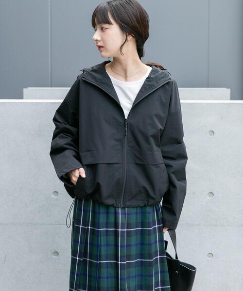 ITEMS URBANRESEARCH(アイテムズ アーバンリサーチ)の「リップストップマウンテンパーカー(マウンテンパーカー・レディース・ブラック/ブラウン・FREE)」の1枚目の写真