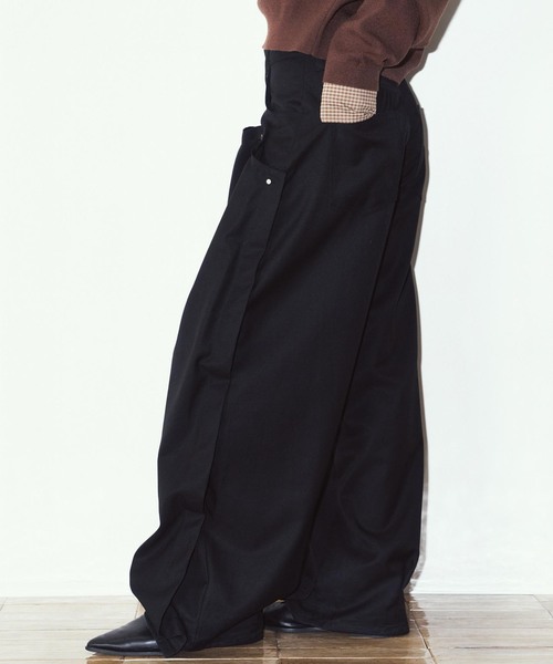 Knuth Marf(クヌースマーフ)の「Knuth Marf / クヌースマーフ cling draped pants(スラックス・レディース・ブラック/ブラウン・X-SMALL/SMALL)」の5枚目の写真