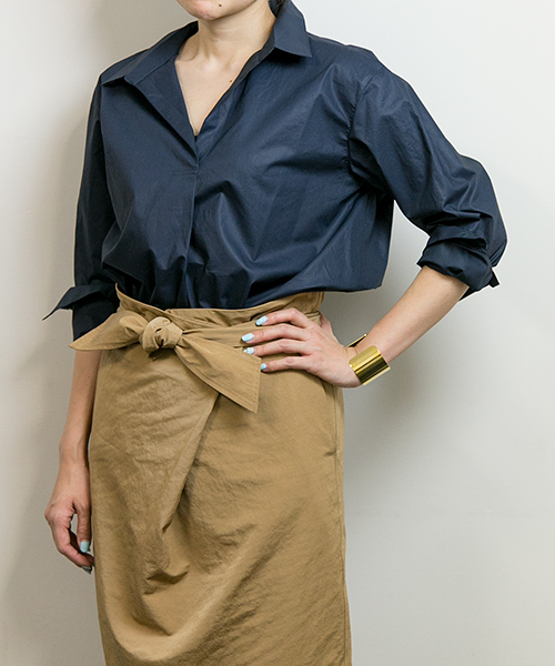 ESTNATION（エストネーション）の「ESTNATION シャツプルオーバー（シャツ/ブラウス・レディース・オフホワイト/ネイビー/ベージュ・38/36）」の16枚目の写真