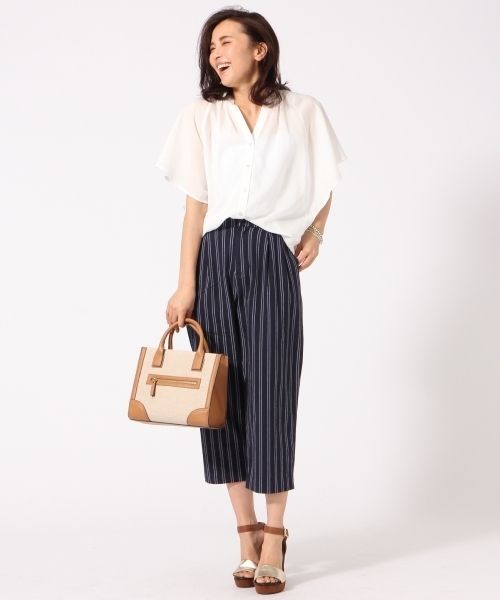 GLOBAL WORK(グローバルワーク)の「ギャザープリントブラウス半袖/713143(シャツ/ブラウス・レディース・ブラック/その他2/ネイビー/ライトピンク/ライトブルー/ホワイト/その他3/その他/ダークブルー・MEDIUM/SMALL/LARGE)」の10枚目の写真