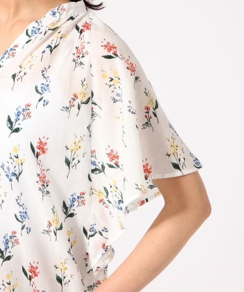 GLOBAL WORK(グローバルワーク)の「ギャザープリントブラウス半袖/713143(シャツ/ブラウス・レディース・ブラック/その他2/ネイビー/ライトピンク/ライトブルー/ホワイト/その他3/その他/ダークブルー・MEDIUM/SMALL/LARGE)」の16枚目の写真