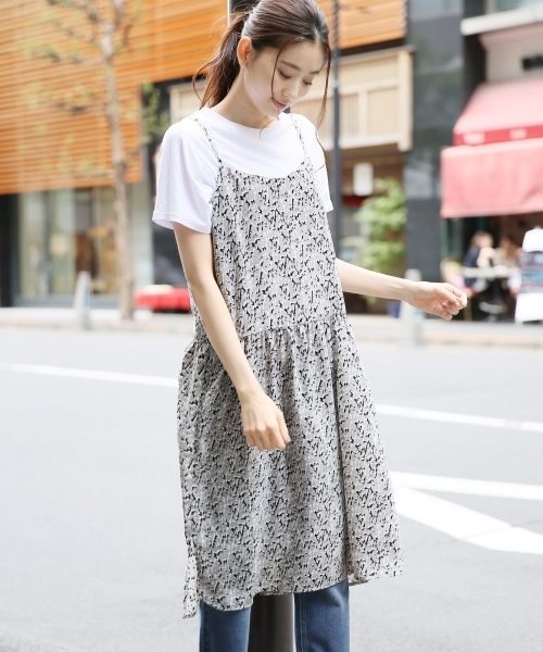 LEPSIM（レプシィム）の「キャミギャザーワンピース　723536（ワンピース・レディース・グレー/ブラック/ネイビー・MEDIUM/LARGE）」の3枚目の写真