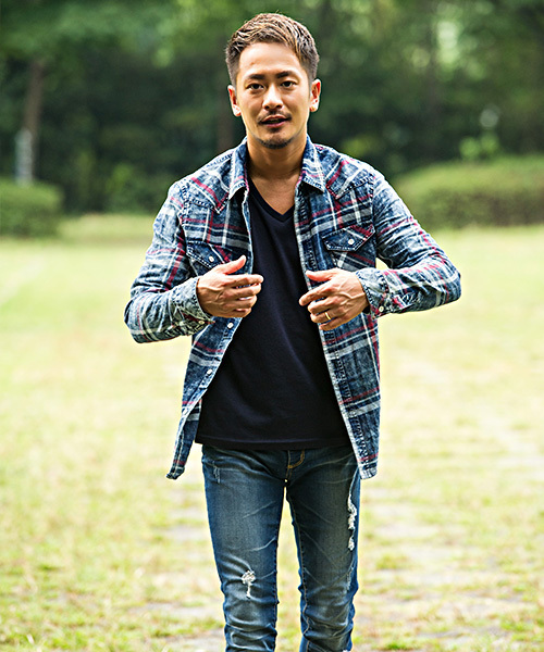 CavariA（キャバリア）の「『CavariA/キャバリア』TC無地Vネック長袖Tシャツ（Tシャツ/カットソー・メンズ・ホワイト/ブラック/ベージュ/グレー/ネイビー・L/M/XL）」の18枚目の写真