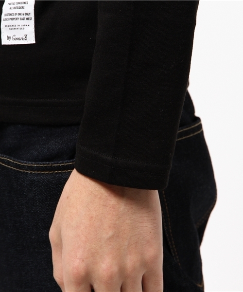 CavariA（キャバリア）の「『CavariA/キャバリア』TC無地Vネック長袖Tシャツ（Tシャツ/カットソー・メンズ・ホワイト/ブラック/ベージュ/グレー/ネイビー・L/M/XL）」の14枚目の写真