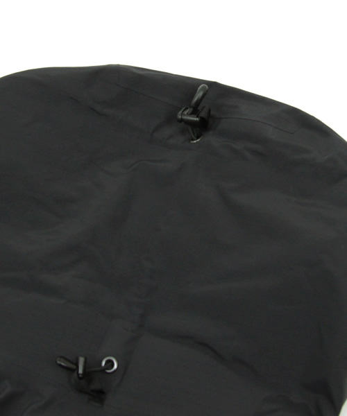 BEAMS（ビームス）の「ARC'TERYX×BEAMS / 別注 “Alpha SL” シェルジャケット（ブルゾン・メンズ・ブラック・X-SMALL/SMALL/MEDIUM）」の15枚目の写真