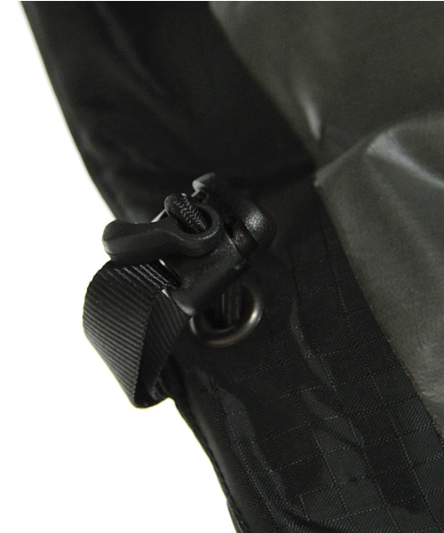 BEAMS（ビームス）の「ARC'TERYX×BEAMS / 別注 “Alpha SL” シェルジャケット（ブルゾン・メンズ・ブラック・X-SMALL/SMALL/MEDIUM）」の16枚目の写真