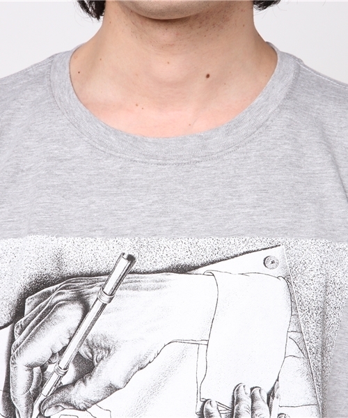 M.C. ESCHER（エムシーエッシャー）の「M.C ESCHER/エムシーエッシャー/PRINT TEE  (UN)（Tシャツ/カットソー・メンズ・その他1/その他2/その他4/その他3/その他5・MEDIUM/SMALL）」の8枚目の写真