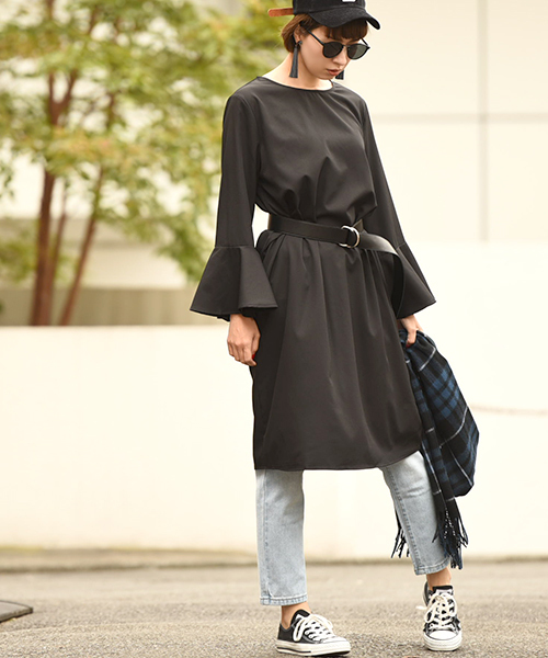 Coca コカ の フレアスリーブシンプルシックワンピース ワンピース Wear