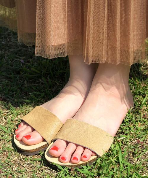 Sonia C(ソニアシー)の「PONYフットベッドサンダル(サンダル・レディース・ブラック/ターコイズブルー/ゼブラ/パープル/ベージュ/イエロー・39/36/38/35/37)」の3枚目の写真