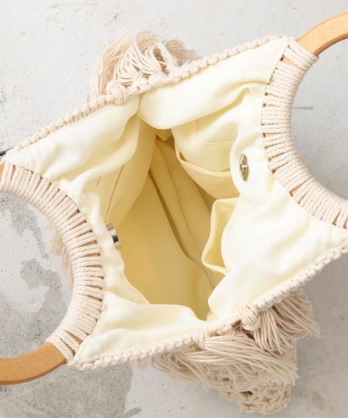 BEAUTY&YOUTH UNITED ARROWS（ビューティーアンドユースユナイテッドアローズ）の「BY∴ マクラメフリンジリングハンドルバッグ（ハンドバッグ・レディース・イエロー/ナチュラル/ターコイズブルー/グレー・FREE）」の9枚目の写真