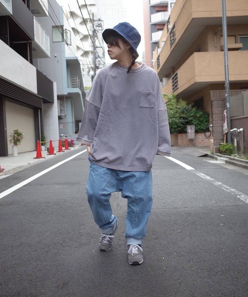 rovtski（ロフトスキー）の「rovtski 【ビッグシルエット】ミニ裏毛パウダーブリーチBIGトレーナーF（スウェット・レディース・ブラック/ピンク/イエロー/ブルー/グリーン・FREE）」の16枚目の写真