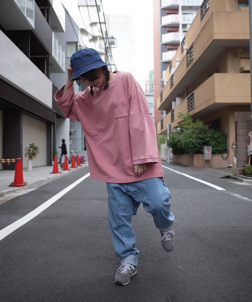 rovtski（ロフトスキー）の「rovtski 【ビッグシルエット】ミニ裏毛パウダーブリーチBIGトレーナーF（スウェット・レディース・ブラック/ピンク/イエロー/ブルー/グリーン・FREE）」の10枚目の写真