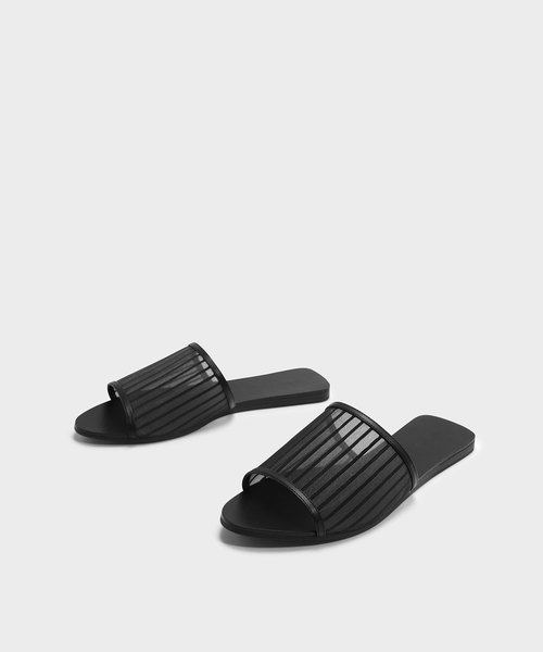 CHARLES & KEITH（チャールズ & キース）の「ストライプメッシュスライダー / STRIPED MESH SLIDERS（スリッポン・レディース・ブラック/ブラック系その他・23cm/23.5cm/24.5cm/25cm）」の4枚目の写真
