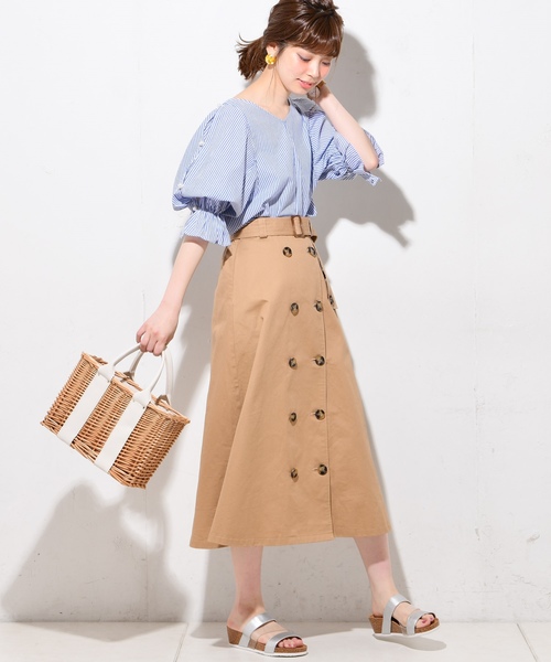 natural couture（ナチュラルクチュール）の「ダブルボタントレンチスカート（スカート・レディース・ベージュ/パープル系その他/レンガ・FREE）」の5枚目の写真