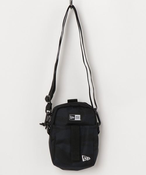 NEW ERA(ニューエラ)の「【NEW ERA/ニューエラ】SHOULDER POUCH(ショルダーバッグ・メンズ・ブラック/タイガーカモ・FREE)」の2枚目の写真