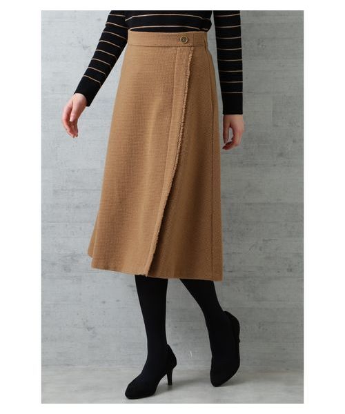 NATURAL BEAUTY BASIC（ナチュラルビューティーベーシック）の「【JJ 1月号掲載】ドビーフレアスカート（スカート・レディース・ベージュ/ブルー・SMALL/MEDIUM/LARGE）」の4枚目の写真