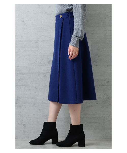 NATURAL BEAUTY BASIC（ナチュラルビューティーベーシック）の「【JJ 1月号掲載】ドビーフレアスカート（スカート・レディース・ベージュ/ブルー・SMALL/MEDIUM/LARGE）」の9枚目の写真