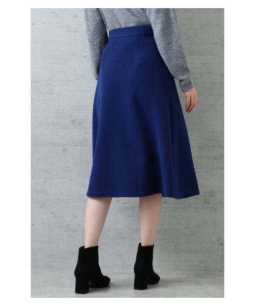 NATURAL BEAUTY BASIC（ナチュラルビューティーベーシック）の「【JJ 1月号掲載】ドビーフレアスカート（スカート・レディース・ベージュ/ブルー・SMALL/MEDIUM/LARGE）」の10枚目の写真