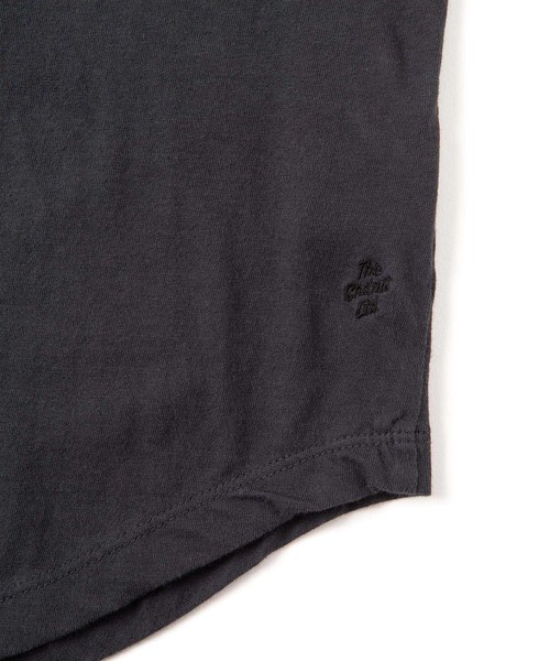 DAILY STANDARD by SANDINISTA（デイリースタンダードバイサンディニスタ）の「Cadet Easy Fit Round Tee / イージフィット裾ラウンドTシャツ（Tシャツ/カットソー・メンズ・ホワイト/チャコールグレー/ブラック/ネイビー/ヘザーグレー・SMALL/MEDIUM/LARGE）」の11枚目の写真