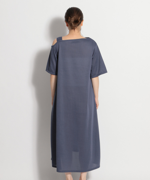 niko and...（ニコアンド）の「ワンストラップテントワンピース（ワンピース・レディース・ブラック/ベージュ/ブルー・MEDIUM/LARGE）」の4枚目の写真