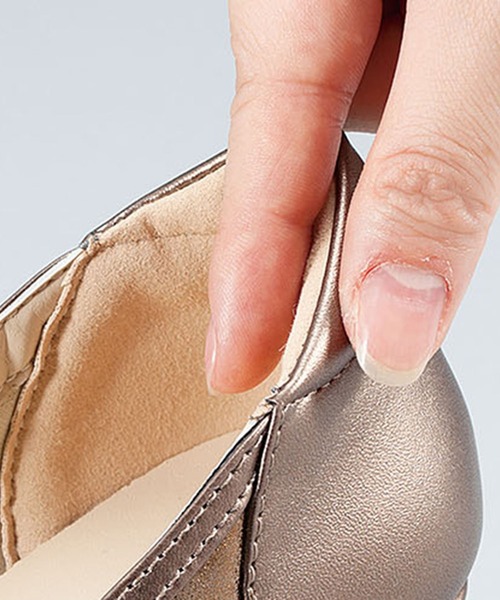 BELLUNA（ベルーナ）の「４Ｅエレガンス切替パンプス（パンプス・レディース・ブラック/ネイビー/シルバー/ブロンズ・23/24/25/22/22.5/24.5/23.5）」の10枚目の写真