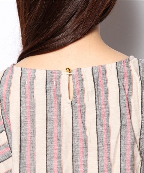 mystic(ミスティック)の「ストライプフレアスリーブプルオーバー(シャツ/ブラウス・レディース・オレンジ/ブルー/ピンク・フリ-)」の11枚目の写真