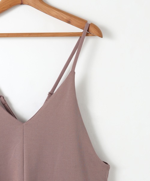 andme（アンドミー）の「きれいめポンチVネックキャミサロペット（サロペット/オーバーオール・レディース・ブラック/ライトブラウン/ネイビー/カーキ/グレー系その他・M）」の12枚目の写真