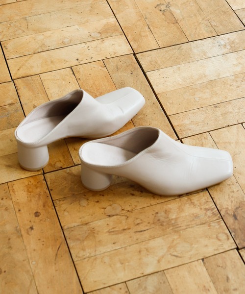 Auntie Rosa Holiday（アンティローザホリデー）の「スクエアトゥミュール（その他シューズ・レディース・ブラック/ベージュ/ブラウン・SMALL/MEDIUM/LARGE）」の6枚目の写真