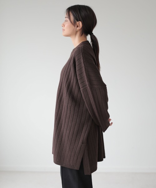 AMERICAN HOLIC(アメリカンホリック)の「リブ編みサイドスリットニットチュニック(ニット/セーター・レディース・ブラック/ベージュ/ブラウン/サックスブルー/アイボリー・FREE)」の10枚目の写真