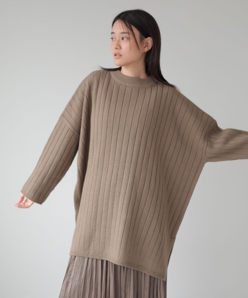 AMERICAN HOLIC(アメリカンホリック)の「リブ編みサイドスリットニットチュニック(ニット/セーター・レディース・ブラック/ベージュ/ブラウン/サックスブルー/アイボリー・FREE)」の7枚目の写真