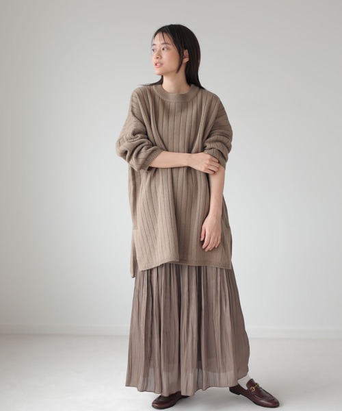 AMERICAN HOLIC(アメリカンホリック)の「リブ編みサイドスリットニットチュニック(ニット/セーター・レディース・ブラック/ベージュ/ブラウン/サックスブルー/アイボリー・FREE)」の15枚目の写真