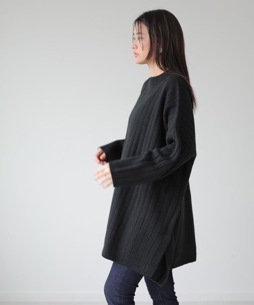 AMERICAN HOLIC(アメリカンホリック)の「リブ編みサイドスリットニットチュニック(ニット/セーター・レディース・ブラック/ベージュ/ブラウン/サックスブルー/アイボリー・FREE)」の11枚目の写真