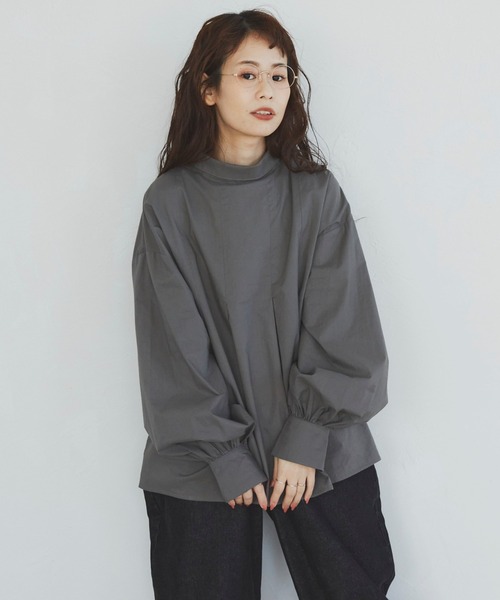 Libra Cue(リブラ キュー)の「タックボリュームハイネックブラウス(シャツ/ブラウス・レディース・グリーン/チャコールグレー/ベージュ・FREE)」の11枚目の写真