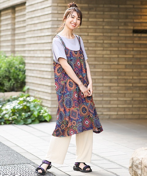 チチカカ（チチカカ）の「オーナメントパッチキャミワンピース（ワンピース・レディース・ネイビー/レッド/イエロー・FREE）」の4枚目の写真