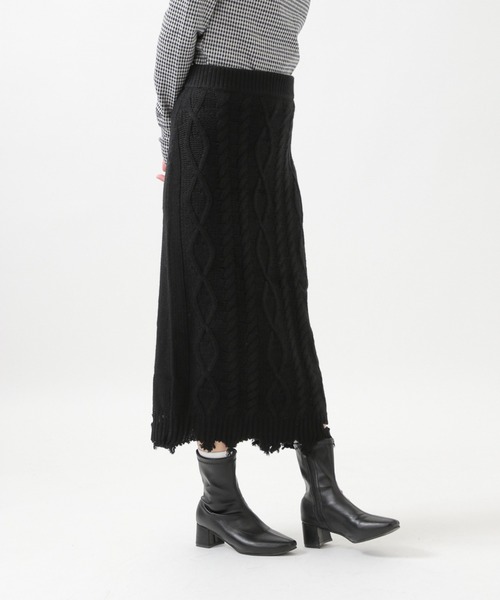 ROCKET x LUNCH(ロケットアンドランチ)の「The Rocket/DAMAGE KNITスカート 2929033(スカート・レディース・ブラック・SMALL/MEDIUM)」の9枚目の写真
