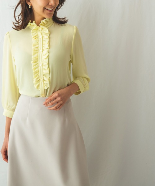 NARACAMICIE(ナラカミーチェ)の「ソフトジョーゼット衿フリルブラウス(シャツ/ブラウス・レディース・ベージュ/オフホワイト/イエロー・MEDIUM/LARGE/SMALL/XXX-LARGE/XX-LARGE/X-LARGE)」の7枚目の写真