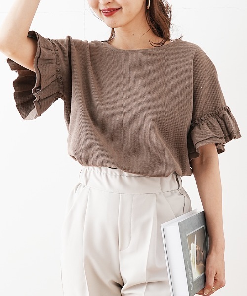 Futier land(フューティアランド)の「袖フリルワッフルTシャツ(Tシャツ/カットソー・レディース・ホワイト/ベージュ/モカ/チャコール・MEDIUM)」の14枚目の写真
