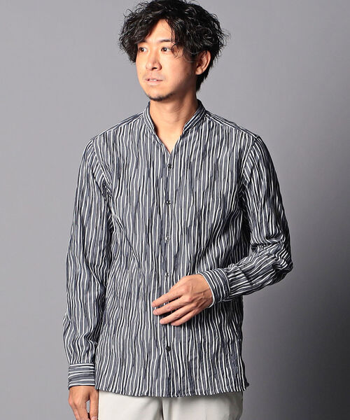 Stutostein Nolley's（シュテットシュタインノーリーズ）の「スキッパーバンドカラーシャツ（シャツ/ブラウス・メンズ・グレイッシュベージュ/ネイビー・S/L/M）」の2枚目の写真