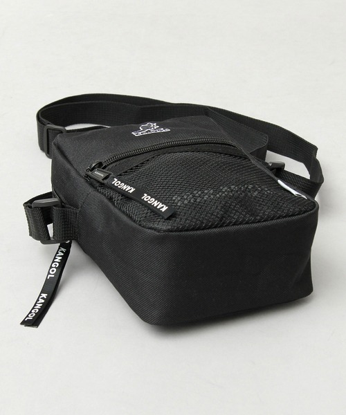 KANGOL（カンゴール）の「メッシュポケット 縦型 ミニショルダーバッグ（ショルダーバッグ・メンズ・ブラック/ブラック系その他・FREE）」の4枚目の写真