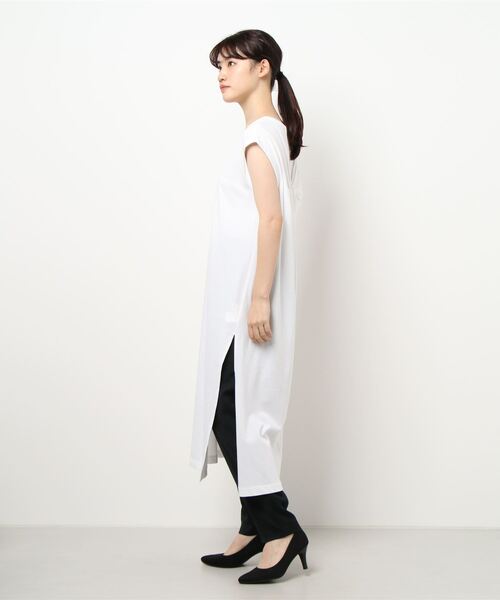 INED(イネド)の「バックシャンロングチュニック(ワンピース・レディース・ブラック/ブラウン/オフホワイト/カーキ・9号)」の18枚目の写真