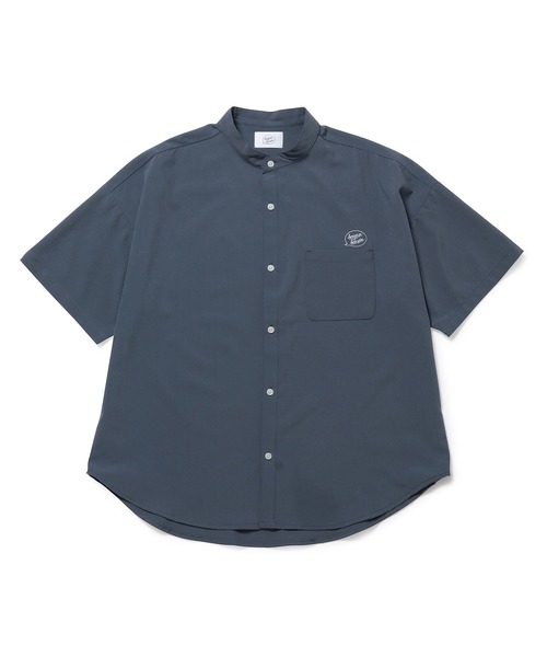 bonjour bonsoir（ボンジュール　ボンソワール）の「【bonjour bonsoir】バンドカラー半袖シャツ（シャツ/ブラウス・メンズ・ベージュ/サックスブルー/グリーン/スミクロ・M/L/XL）」の2枚目の写真