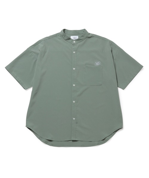 bonjour bonsoir（ボンジュール　ボンソワール）の「【bonjour bonsoir】バンドカラー半袖シャツ（シャツ/ブラウス・メンズ・ベージュ/サックスブルー/グリーン/スミクロ・M/L/XL）」の3枚目の写真