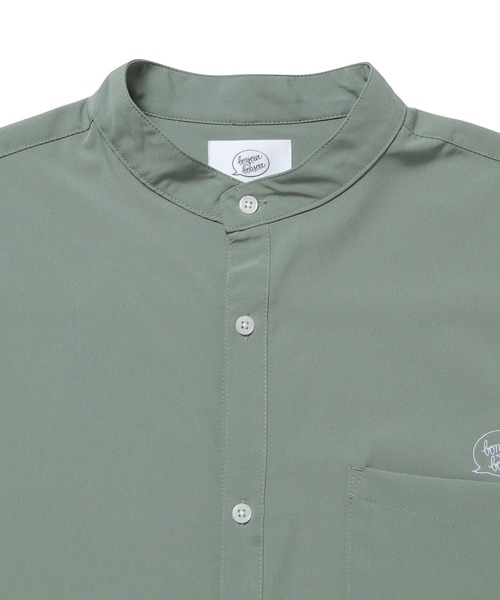 bonjour bonsoir（ボンジュール　ボンソワール）の「【bonjour bonsoir】バンドカラー半袖シャツ（シャツ/ブラウス・メンズ・ベージュ/サックスブルー/グリーン/スミクロ・M/L/XL）」の9枚目の写真