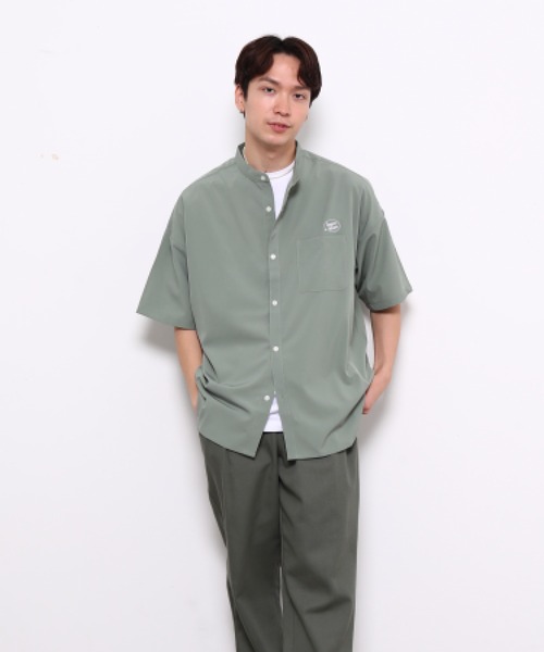 bonjour bonsoir（ボンジュール　ボンソワール）の「【bonjour bonsoir】バンドカラー半袖シャツ（シャツ/ブラウス・メンズ・ベージュ/サックスブルー/グリーン/スミクロ・M/L/XL）」の17枚目の写真