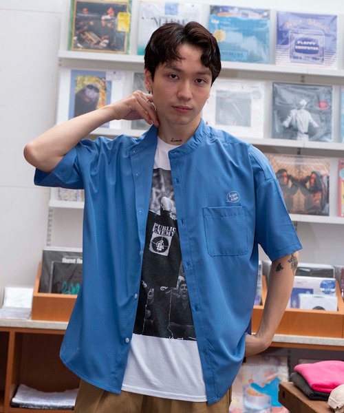 bonjour bonsoir（ボンジュール　ボンソワール）の「【bonjour bonsoir】バンドカラー半袖シャツ（シャツ/ブラウス・メンズ・ベージュ/サックスブルー/グリーン/スミクロ・M/L/XL）」の18枚目の写真