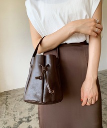 LIAN | 【Made in Japan】レザーパネルラウンドハンドバッグ(ハンドバッグ)