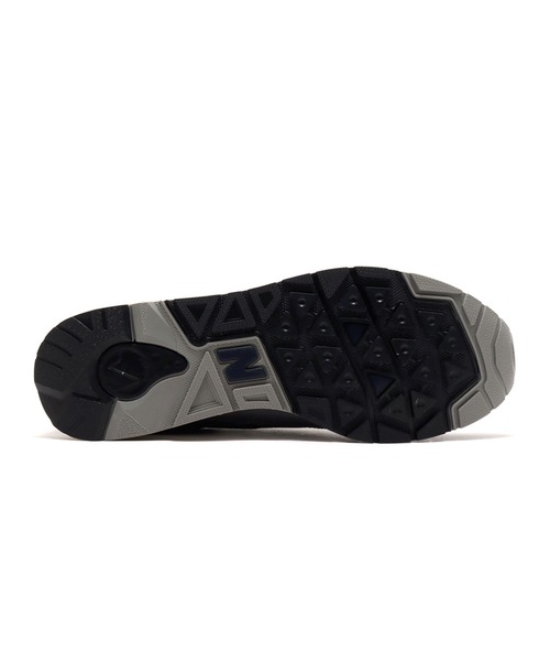 NEW BALANCE(ニューバランス)の「New Balance CM1600LE / ニューバランス CM1600LE(スニーカー・メンズ・グレー・22.5cm/23.0cm/23.5cm/24.0cm/24.5cm/25.0cm/25.5cm/26.0cm/26.5cm/27.0cm/27.5cm/28.0cm/28.5cm/29.0cm)」の8枚目の写真