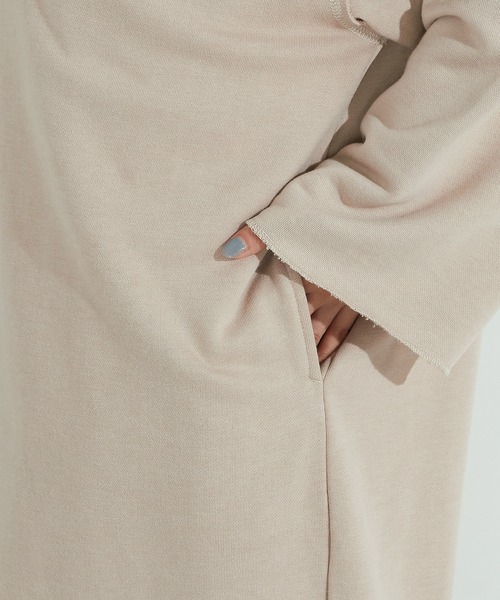 Purple&Yellow（パープルアンドイエロー）の「裏毛カフタンワンピース（ワンピース・レディース・ダークブラウン/ベージュ・SMALL/MEDIUM）」の5枚目の写真